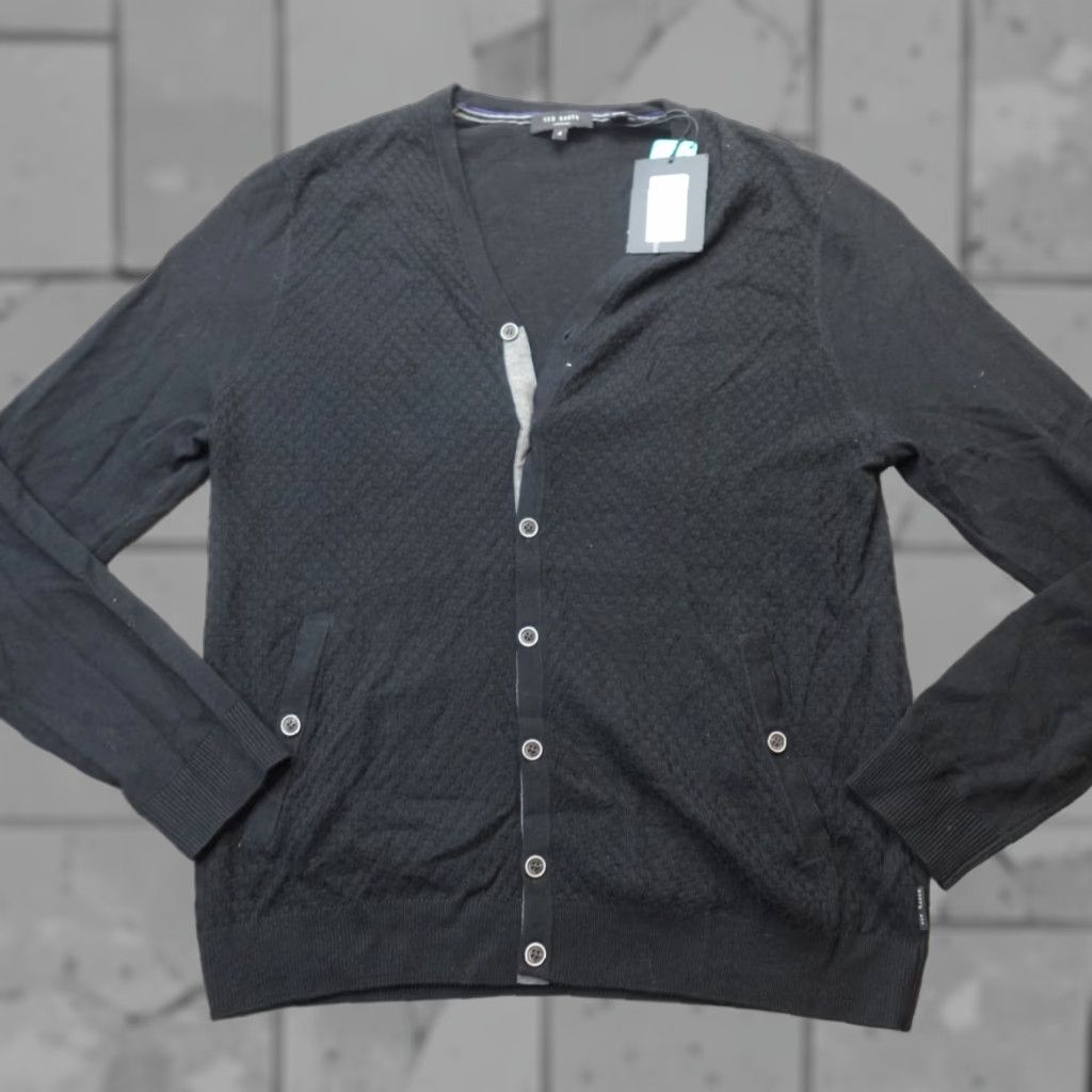 Ted Baker Ted Baker Sweater Cardigan Medium Black Wool Blend Button Front Knit Cardi Mens Regular Winter Spring Fall Size US M / EU 48-50 / 2 - 1 Thumbnail