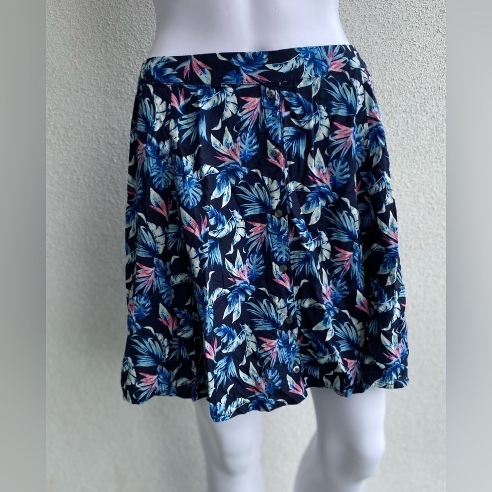 Hollister Hollister | Women's Floral Casual Mini Skirt | Large Size 30" / US 8 / IT 44 - 1 Thumbnail