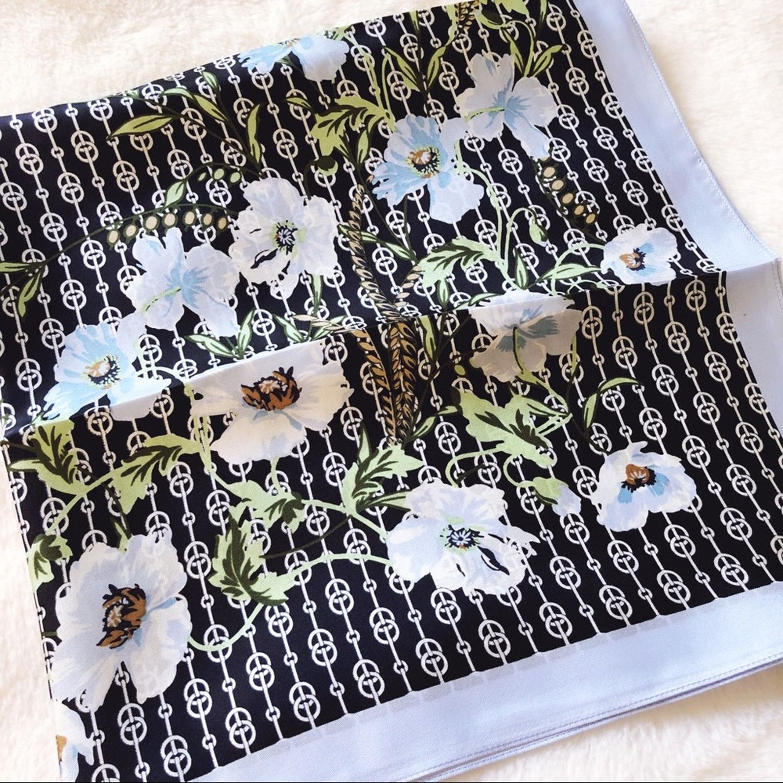 Ann Taylor Ann Taylor Blue Floral Square Geo Pattern Scarf Size ONE SIZE - 4 Thumbnail