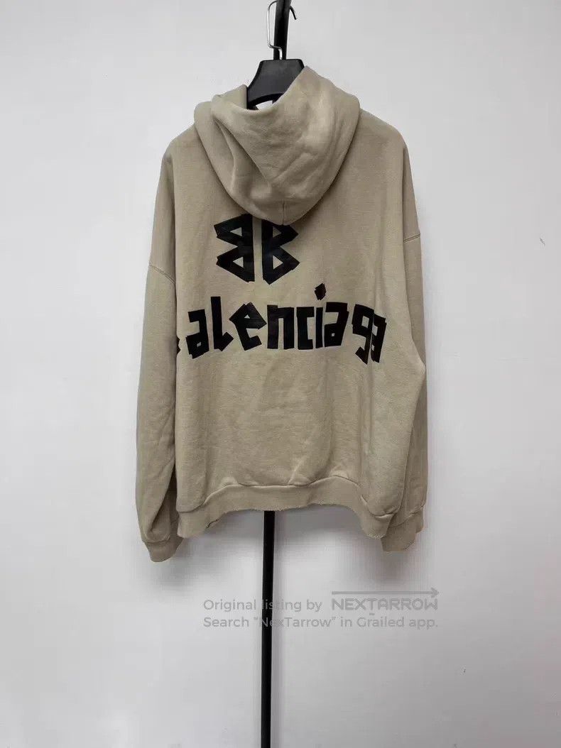 Balenciaga Balenciaga Letter Printed Hooded Sweater Size US XL / EU 56 / 4 - 2 Thumbnail