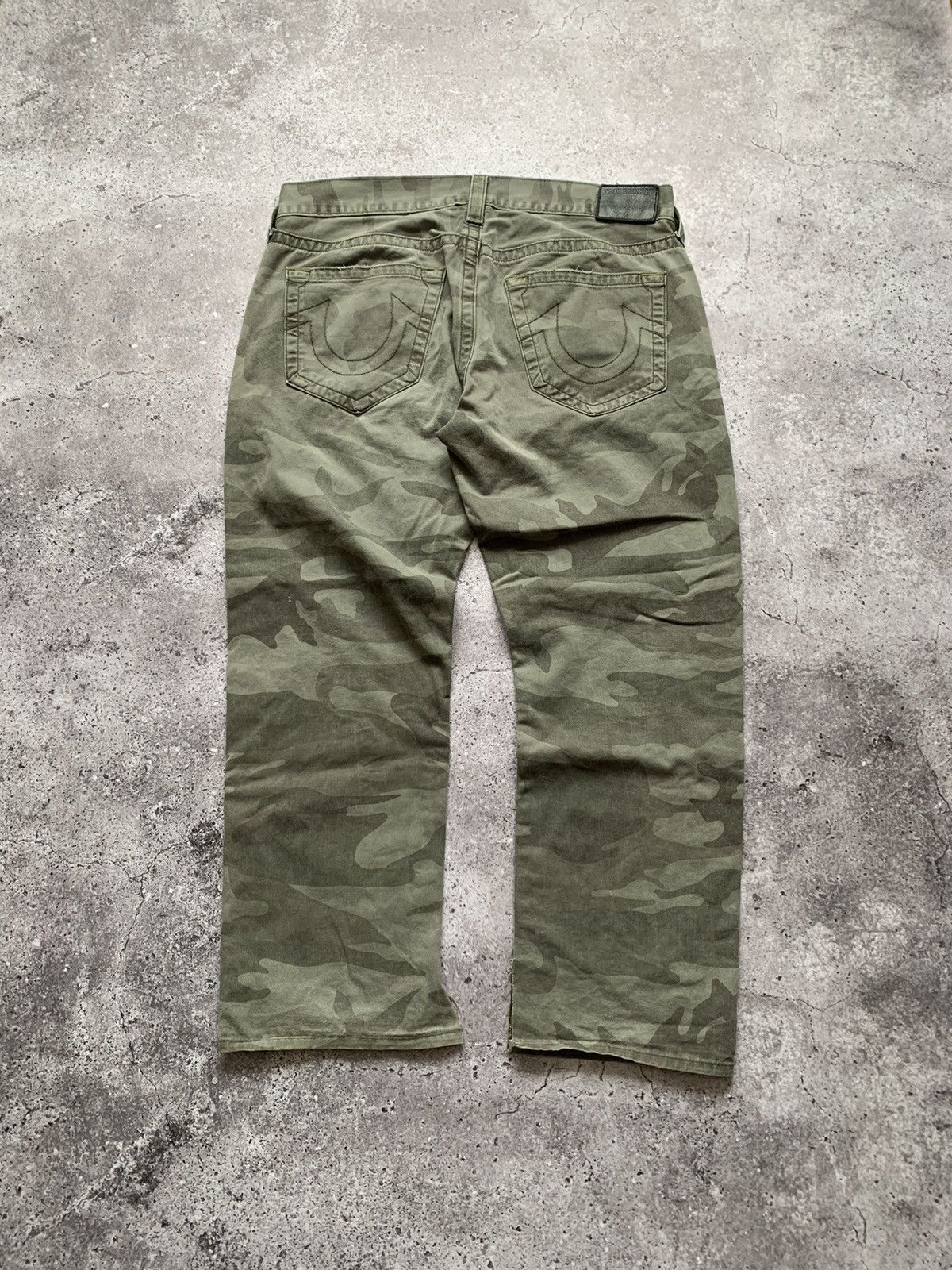 True Religion 🔥CRAZY TRUE RELIGION DISTRESSED CAMO PANTS Y2K Size US 36 / EU 52 - 3 Thumbnail