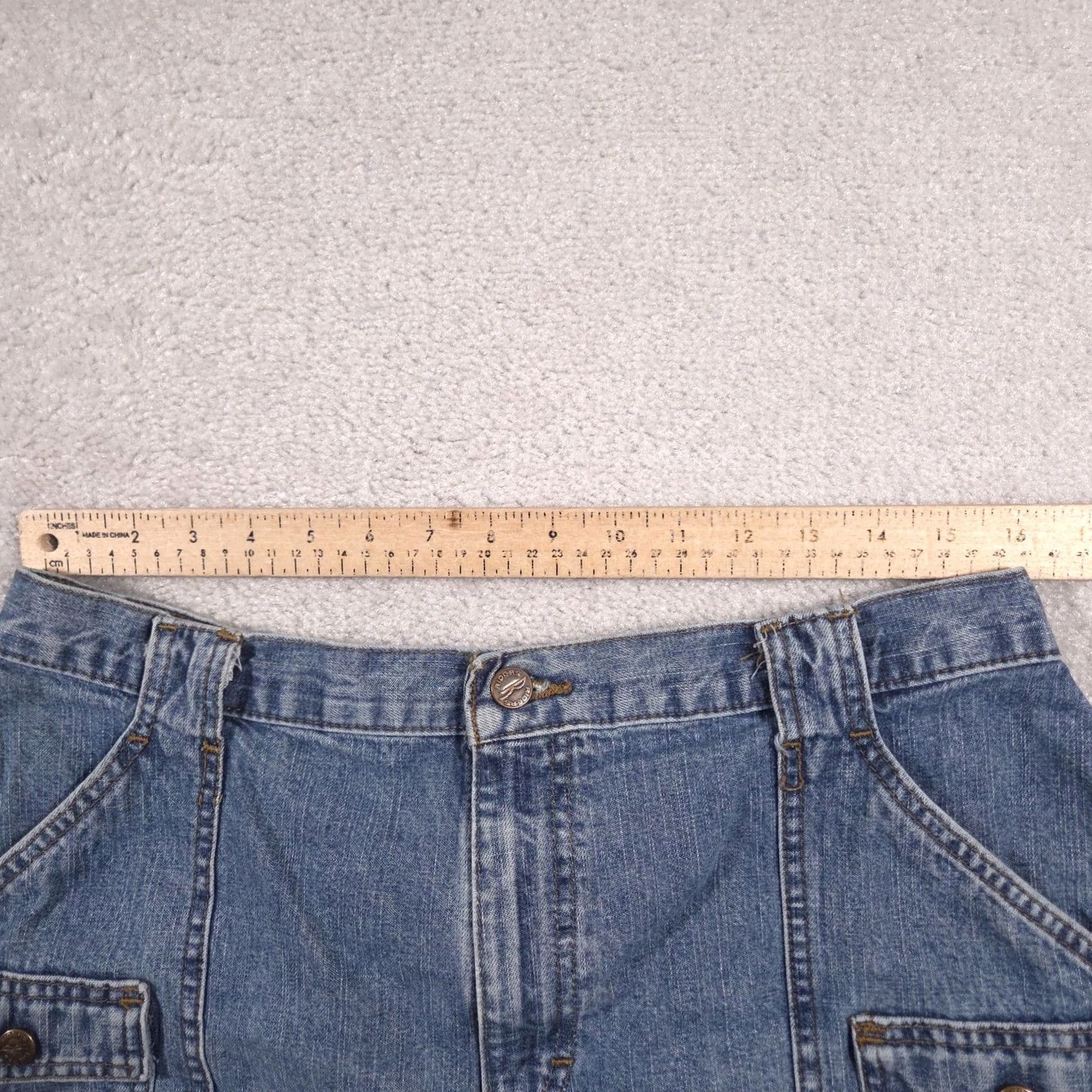Vintage Riders Denim Cargo Shorts Womens 16 Blue Utility Pockets Mom Fit High Rise Casual Size 38" / US 16 / IT 52 - 7 Thumbnail
