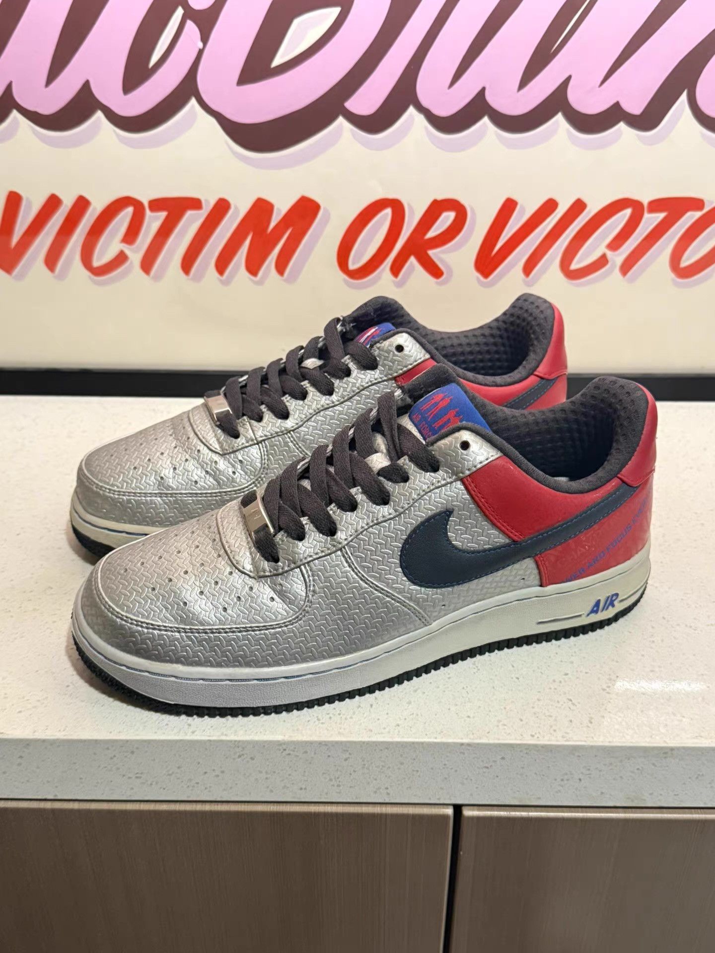 Nike Nike Air Force 1 Premium 07Liquid Silverlow-top sneakers Ｑ20 Size US 8 / EU 41 - 2 Thumbnail