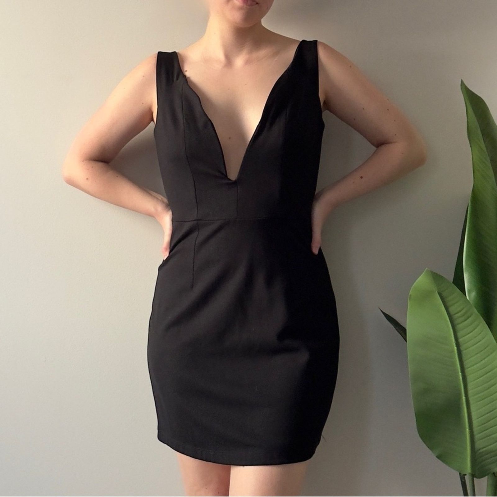 REVOLVE Revolve NBD Black Sleeveless Dress Plunge Wired V-Neck Mini Size L / US 10 / IT 46 - 1 Thumbnail