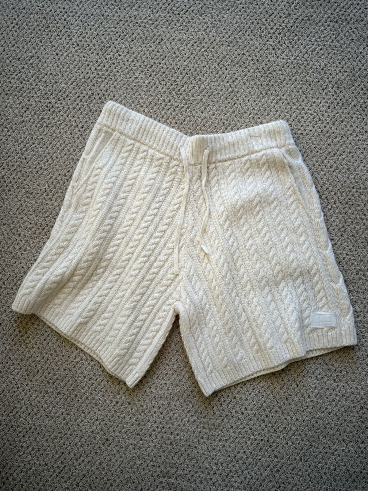 ***NEW NAHMIAS FULL CABLE KNIT SHORTS