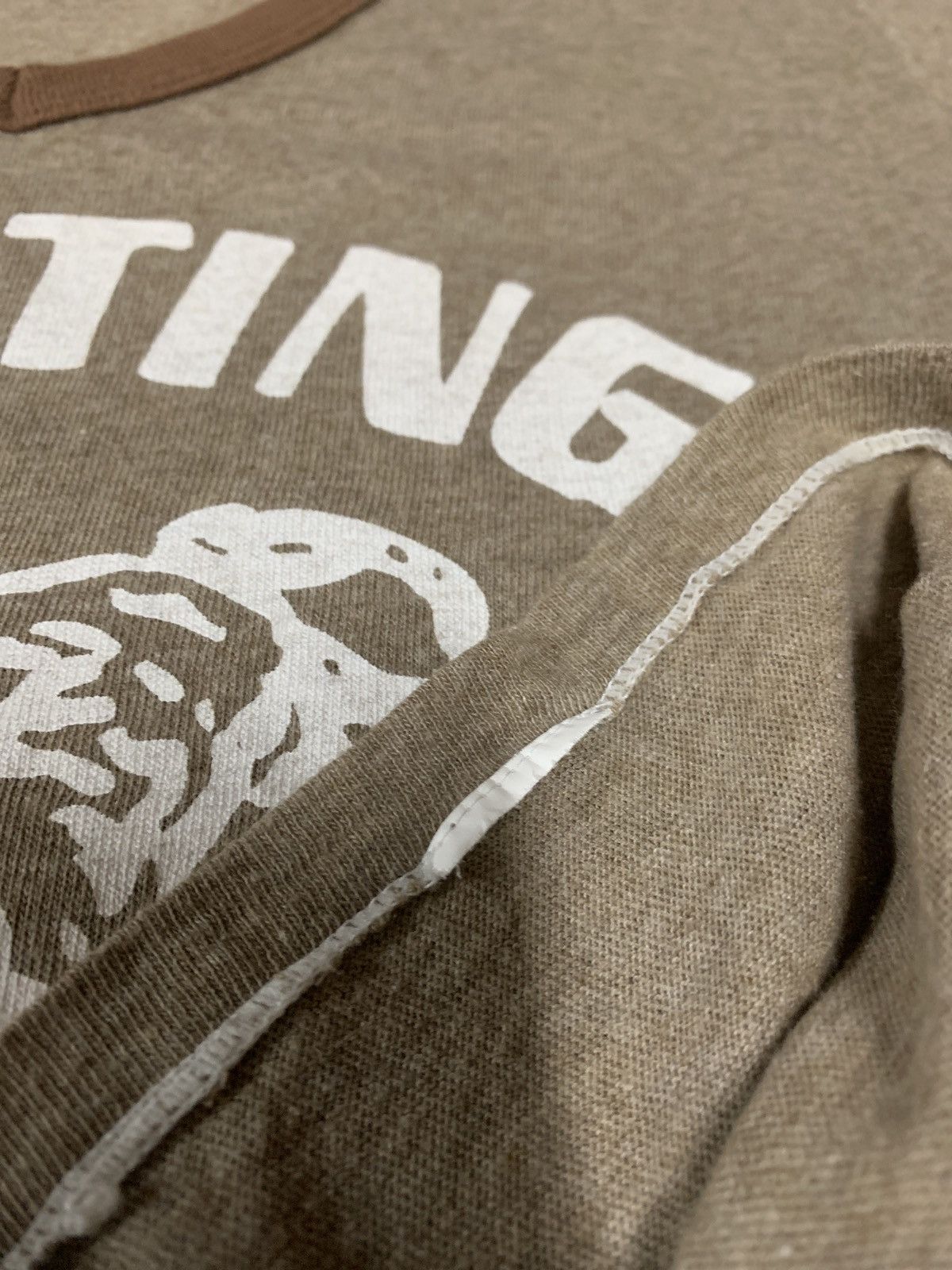 Russell Athletic × Vintage Vintage 90’s Fighting Tiger 42 T-Shirt Size US M / EU 48-50 / 2 - 6 Thumbnail