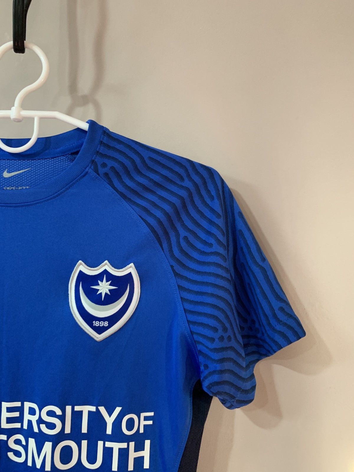 Nike Womens Portsmouth Home Football Shirt Nike Soccer Jersey Size S / US 4 / IT 40 - 4 Thumbnail