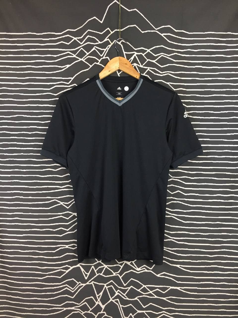 Adidas × Vintage Adidas Climalite Activewear V-Neck Jersey Size US M / EU 48-50 / 2 - 1 Thumbnail