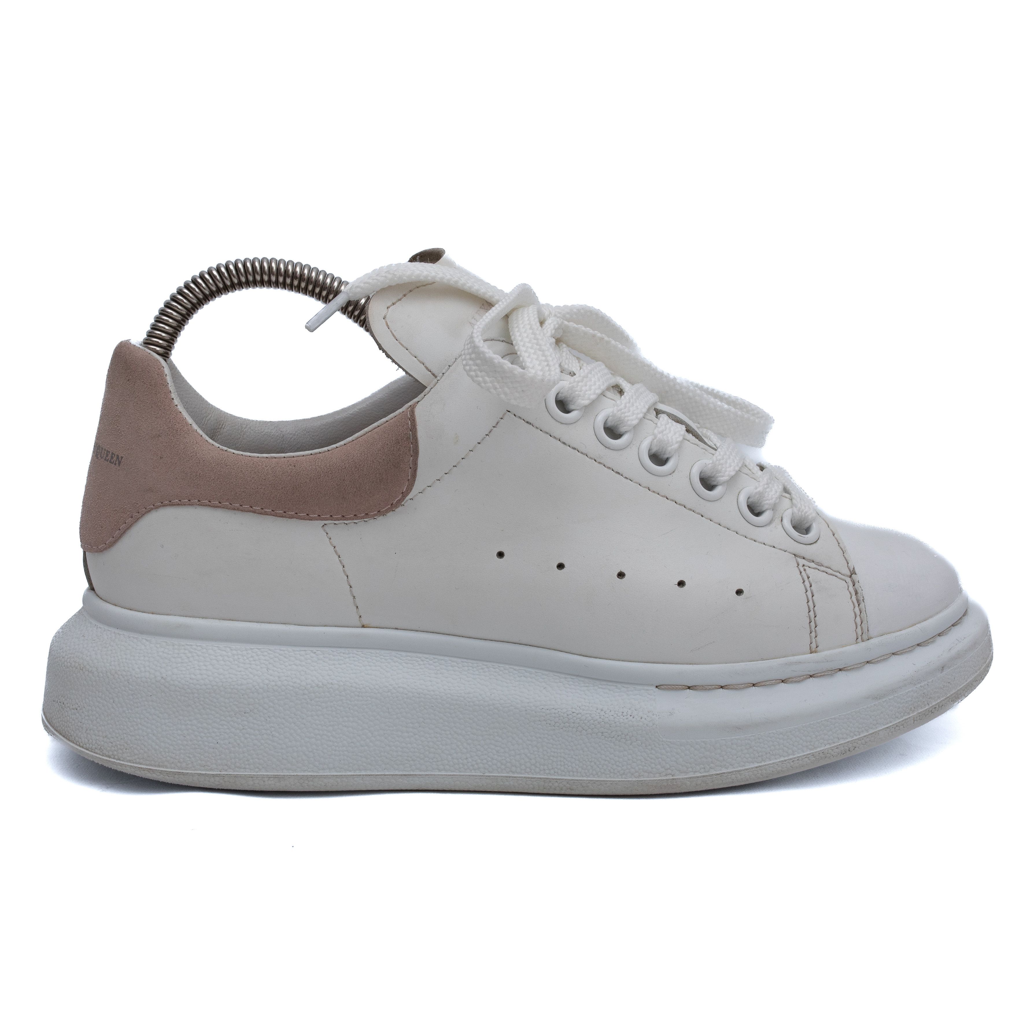 Alexander McQueen ALEXANDER MCQEEN Chunky Oversized Leather Sneakers Size US 7.5 / IT 37.5 - 2 Thumbnail