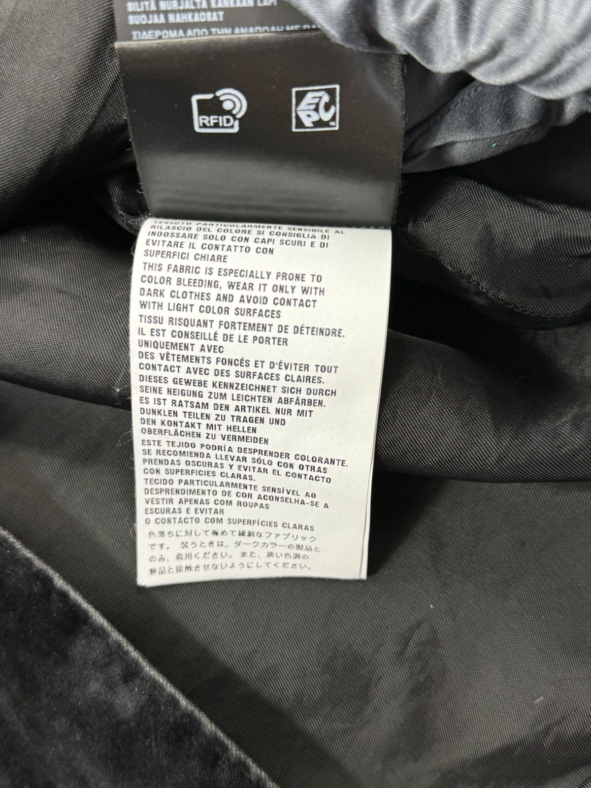 Prada PRADA VELVET SHIRT Size US M / EU 48-50 / 2 - 10 Thumbnail