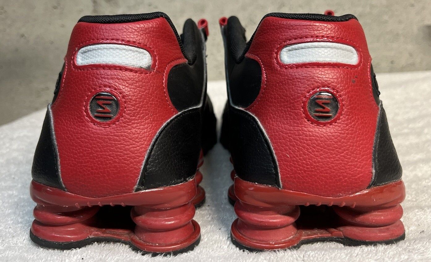 Nike NIKE SHOX NZ EU BLACK SILVER GYM RED MENS SIZE 14 SNEAKERS Size US 14 / EU 47 - 5 Thumbnail