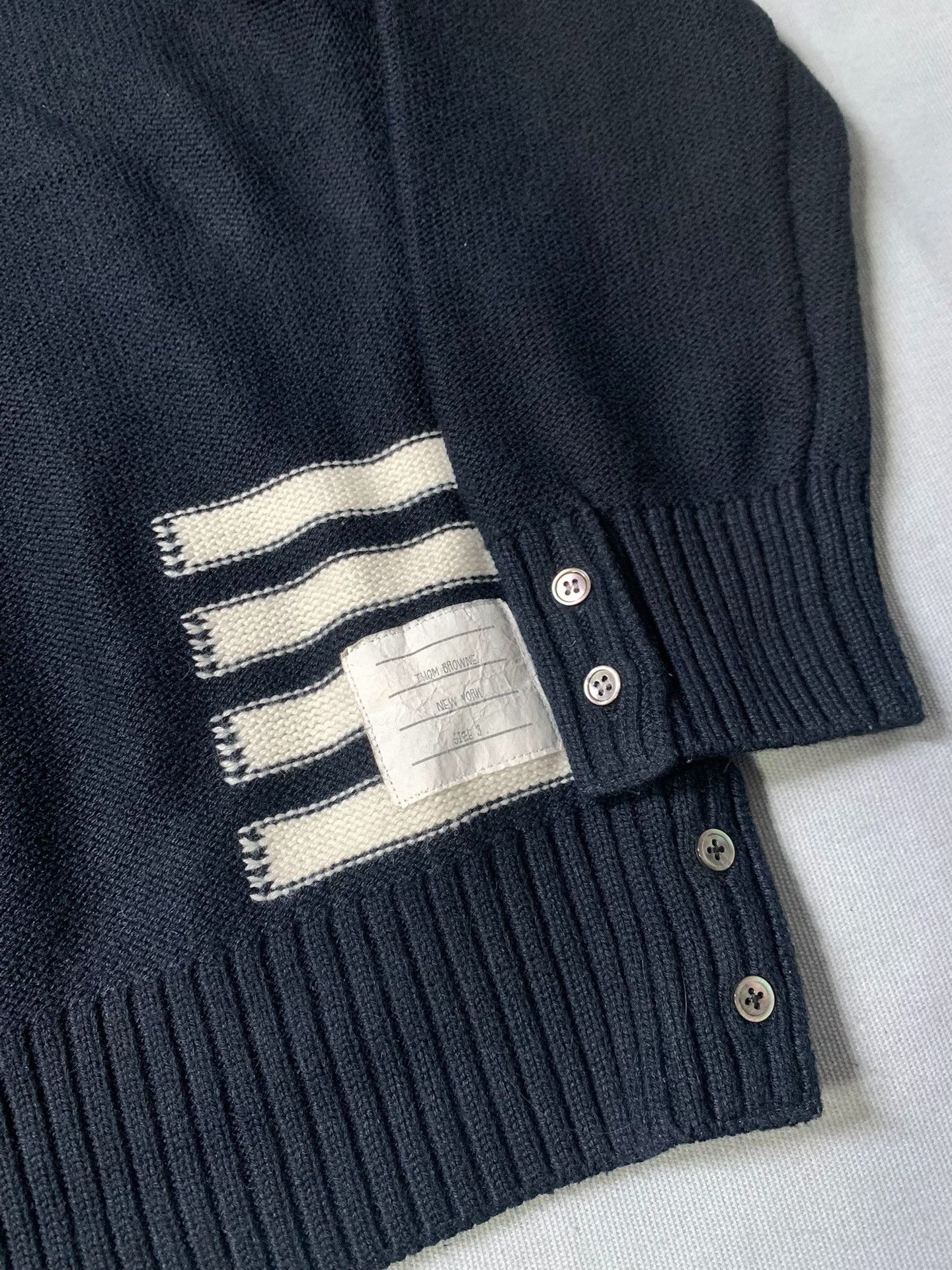 Thom Browne Thom Browne Classic Four-Bar Crewneck Sweatshirt Size US L / EU 52-54 / 3 - 1 Thumbnail