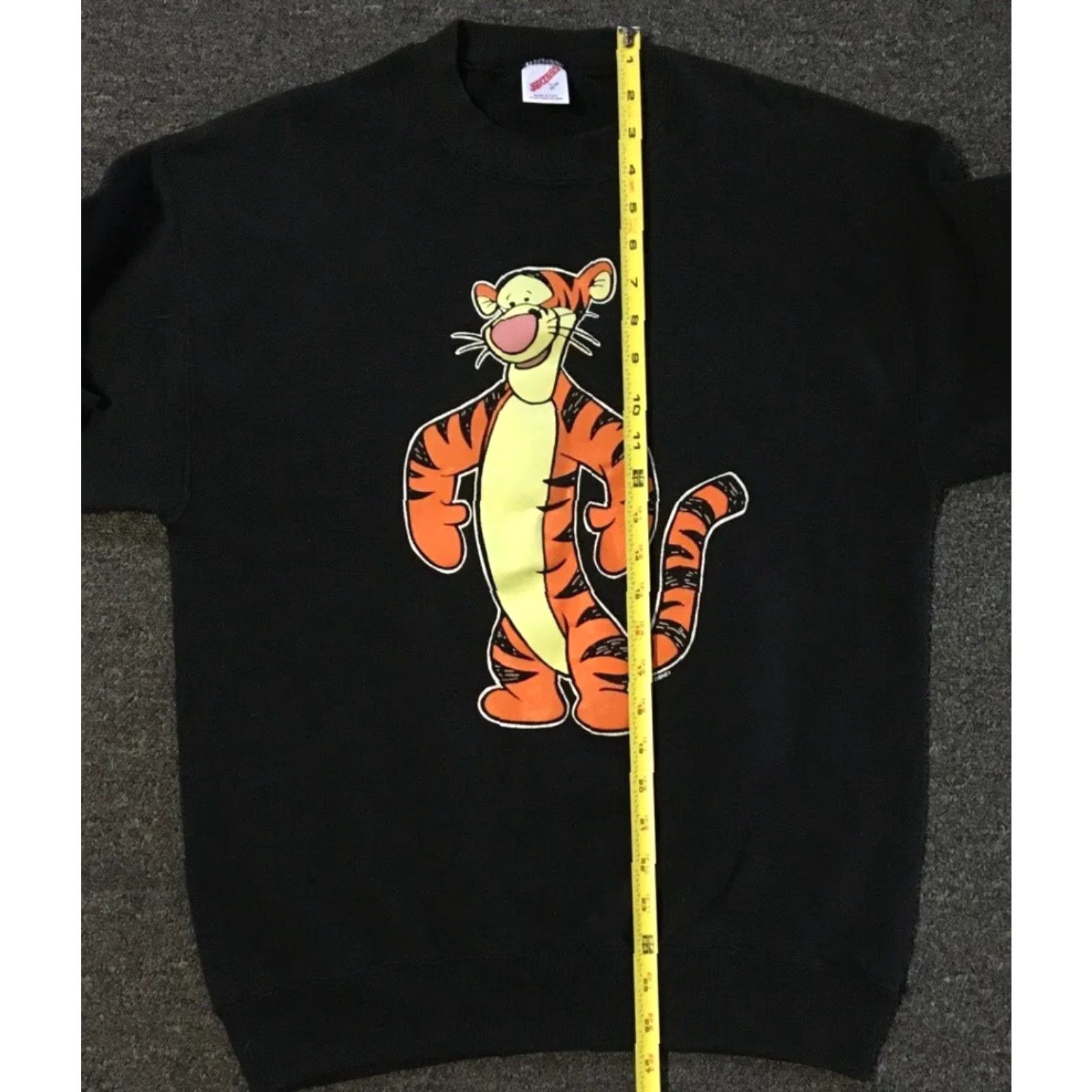 Disney VINTAGE 90s Disney Tigger Sweatshirt S Disneyland Funny Cartoon Mickey Mouse Grunge Hoodie Men Black Size S Size US S / EU 44-46 / 1 - 6 Thumbnail