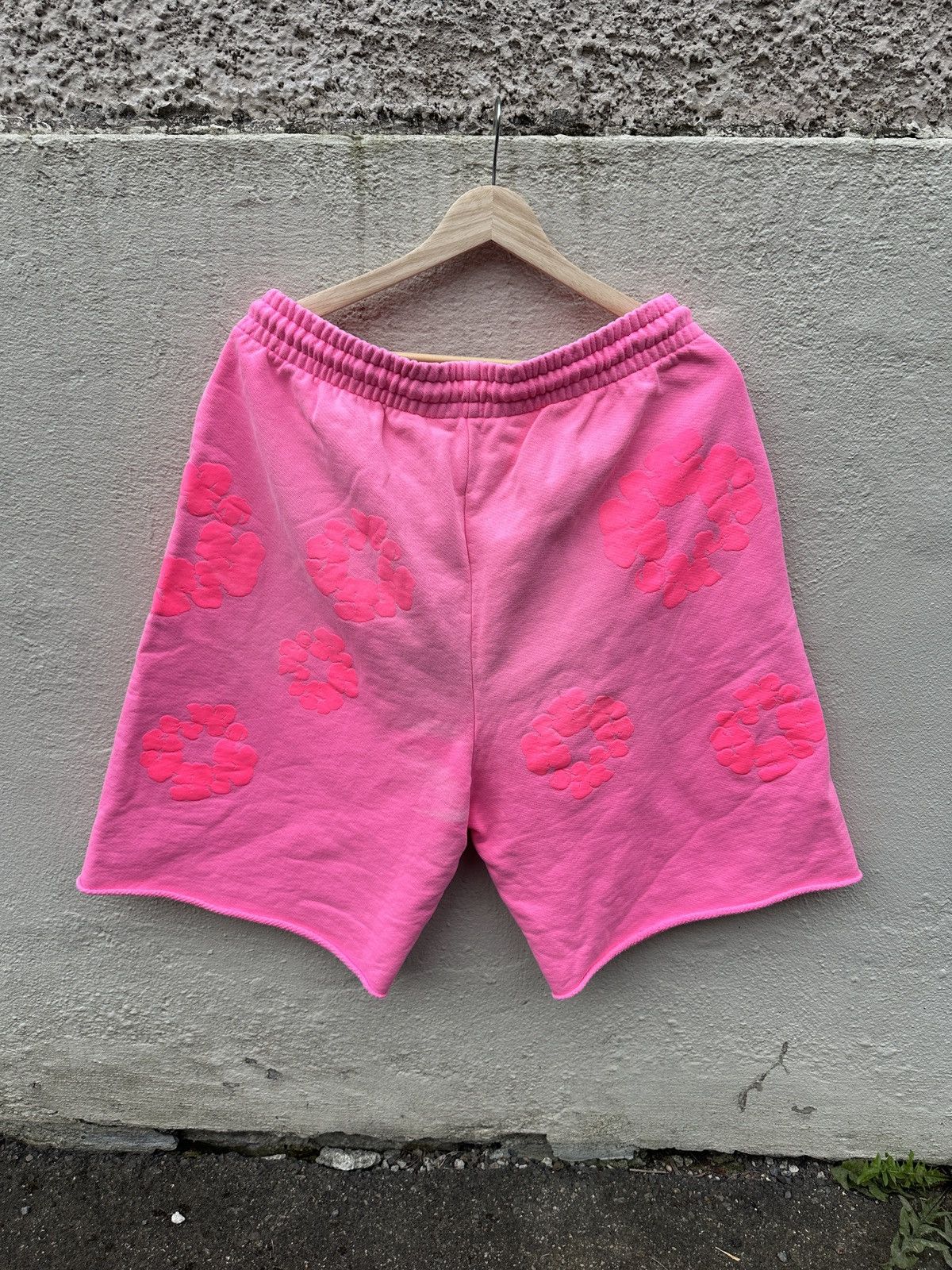 DENIM TEARS Denim Tears Wreath Shorts Size US 34 / EU 50 - 4 Thumbnail