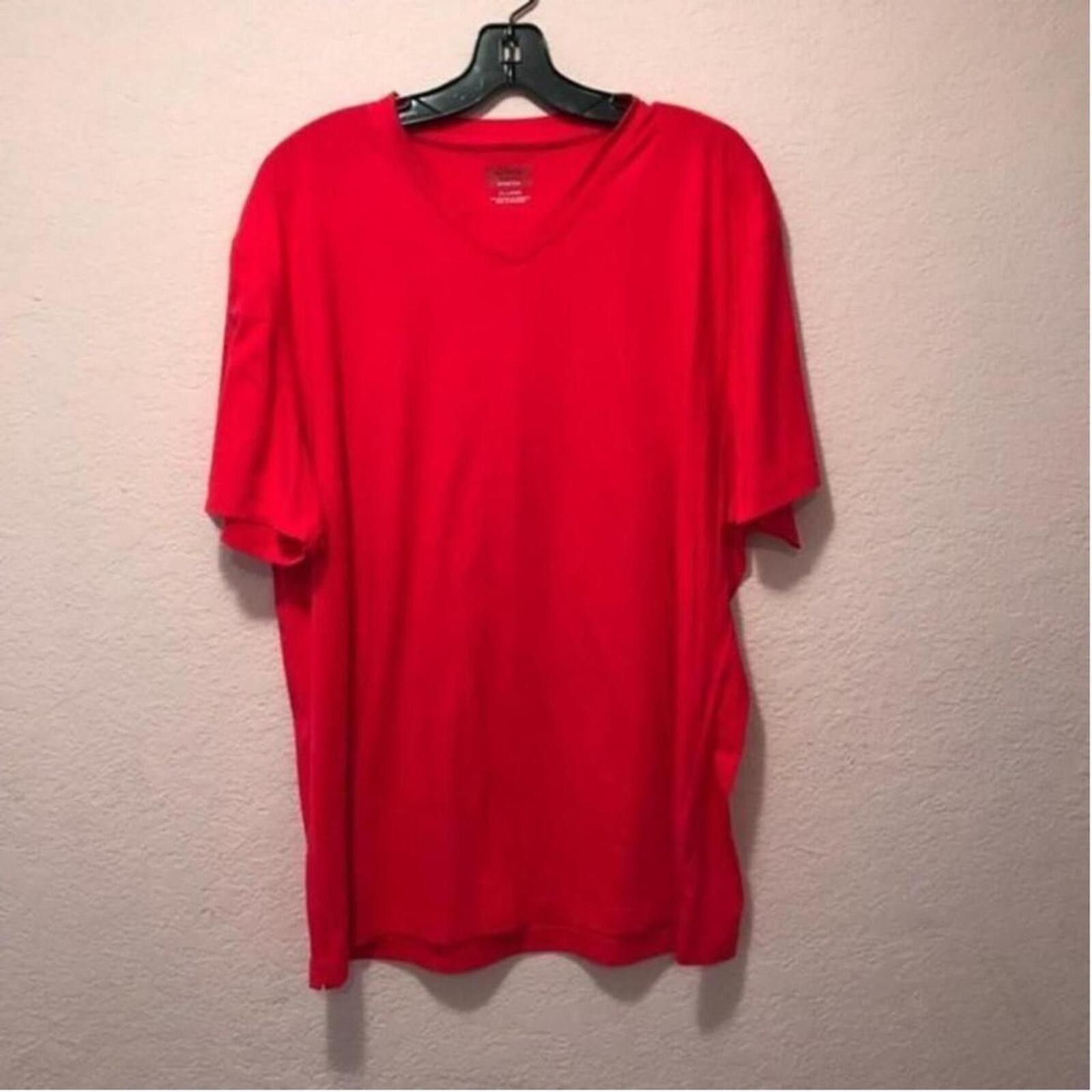 Other Alfani Red V-Neck T-Shirt Size ONE SIZE - 2 Thumbnail