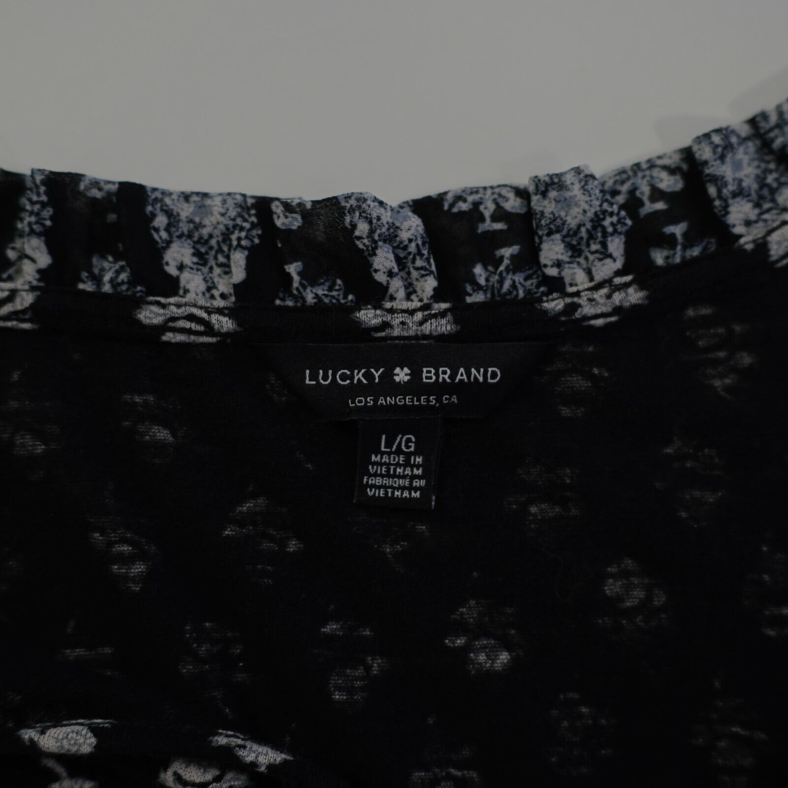 Lucky Brand Lucky Brand Black Floral Flutter Sleeve V-Neck Drawstring Ta Size L / US 10 / IT 46 - 5 Thumbnail