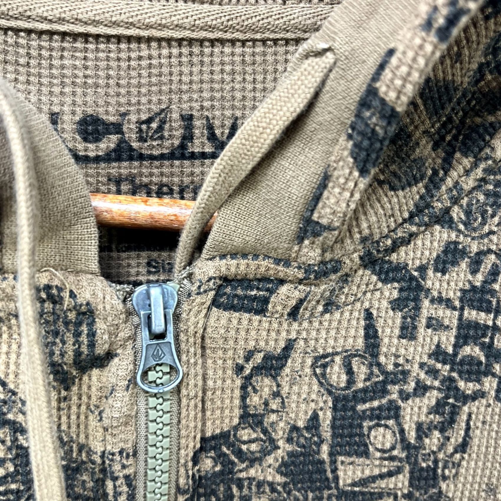 Volcom VINTAGE Volcom Hoodie Kit? Size US M / EU 48-50 / 2 - 7 Thumbnail