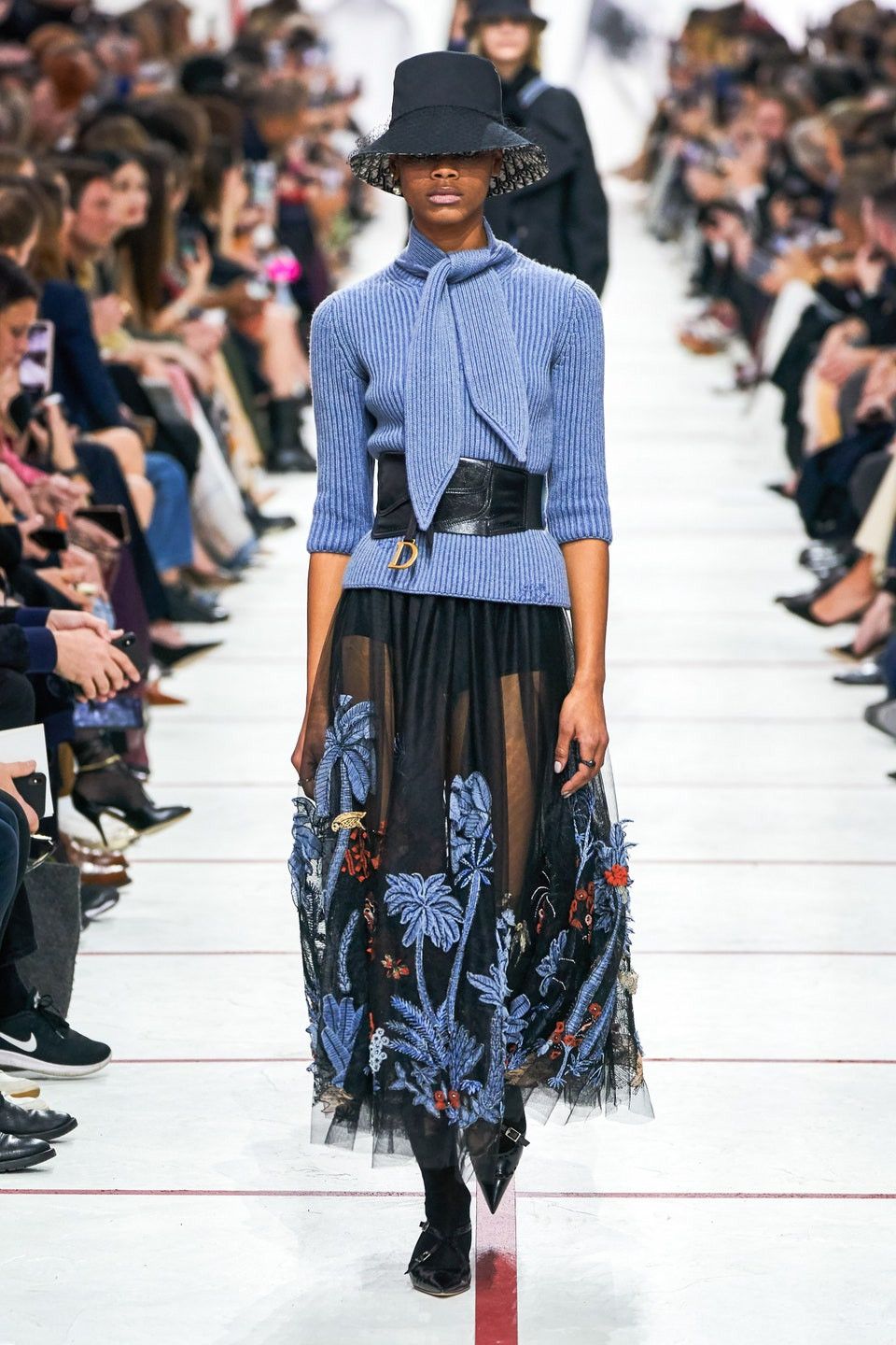Dior Fall 2019 Christian Dior Bondage Neck Knitted Sweater Size S / US 4 / IT 40 - 1 Thumbnail