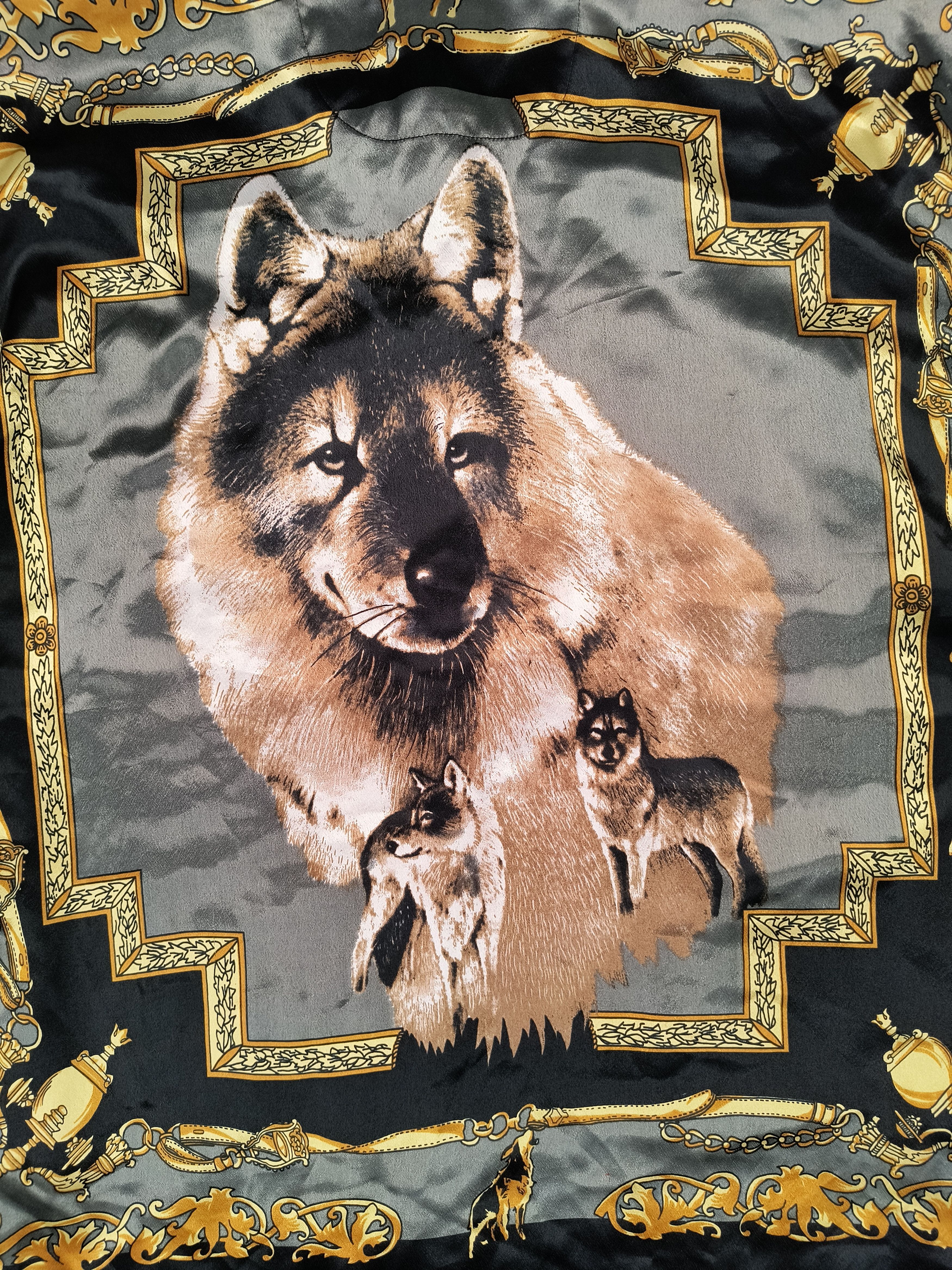 Vintage Vintage wolves 90s button up LS shirt Size US L / EU 52-54 / 3 - 1 Thumbnail