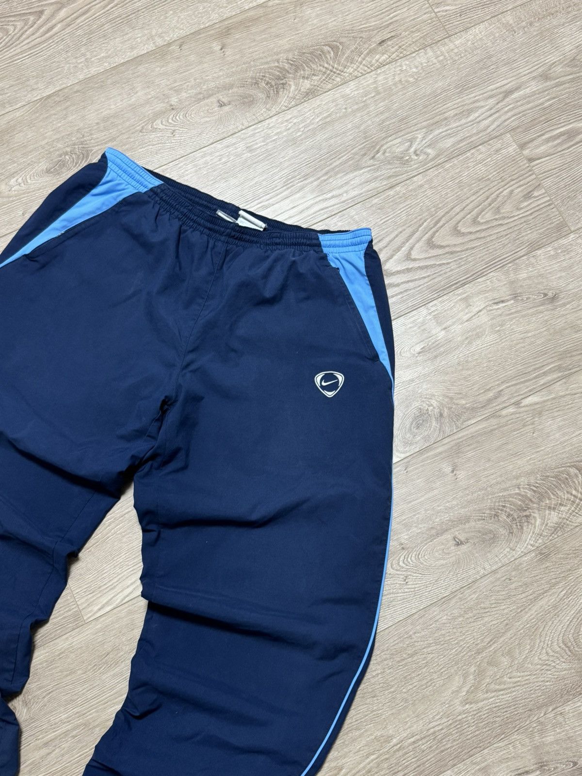 Nike × Vintage Vintage Nike Y2K nylon baggy pants blue navy size XL Size US 34 / EU 50 - 7 Thumbnail
