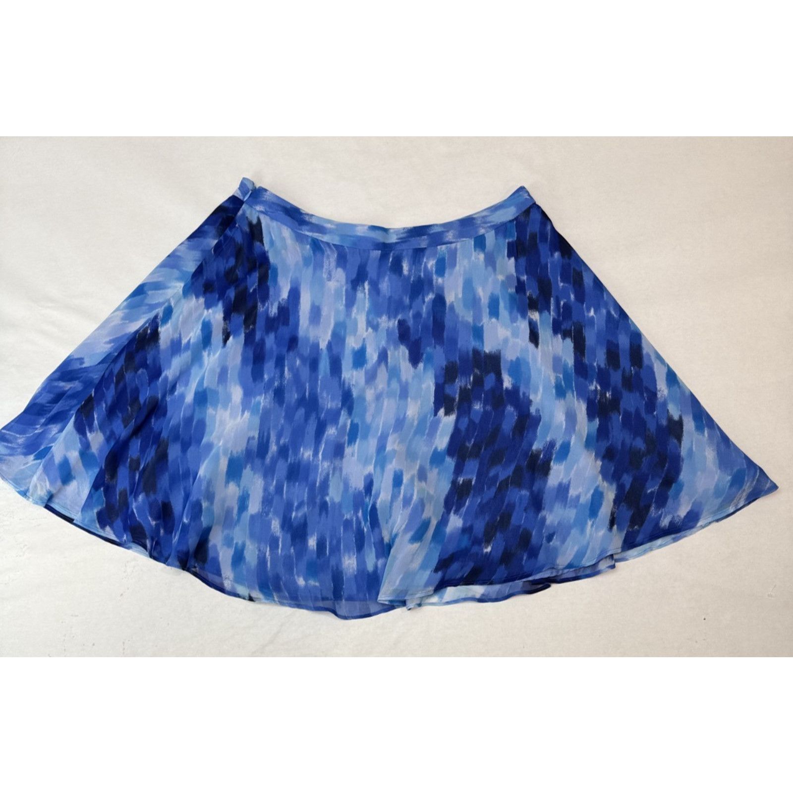 Calvin Klein Calvin Klein Skirt Blue Print Fairy Feminine Romantic 12 Size 34" / US 12 / IT 48 - 2 Thumbnail