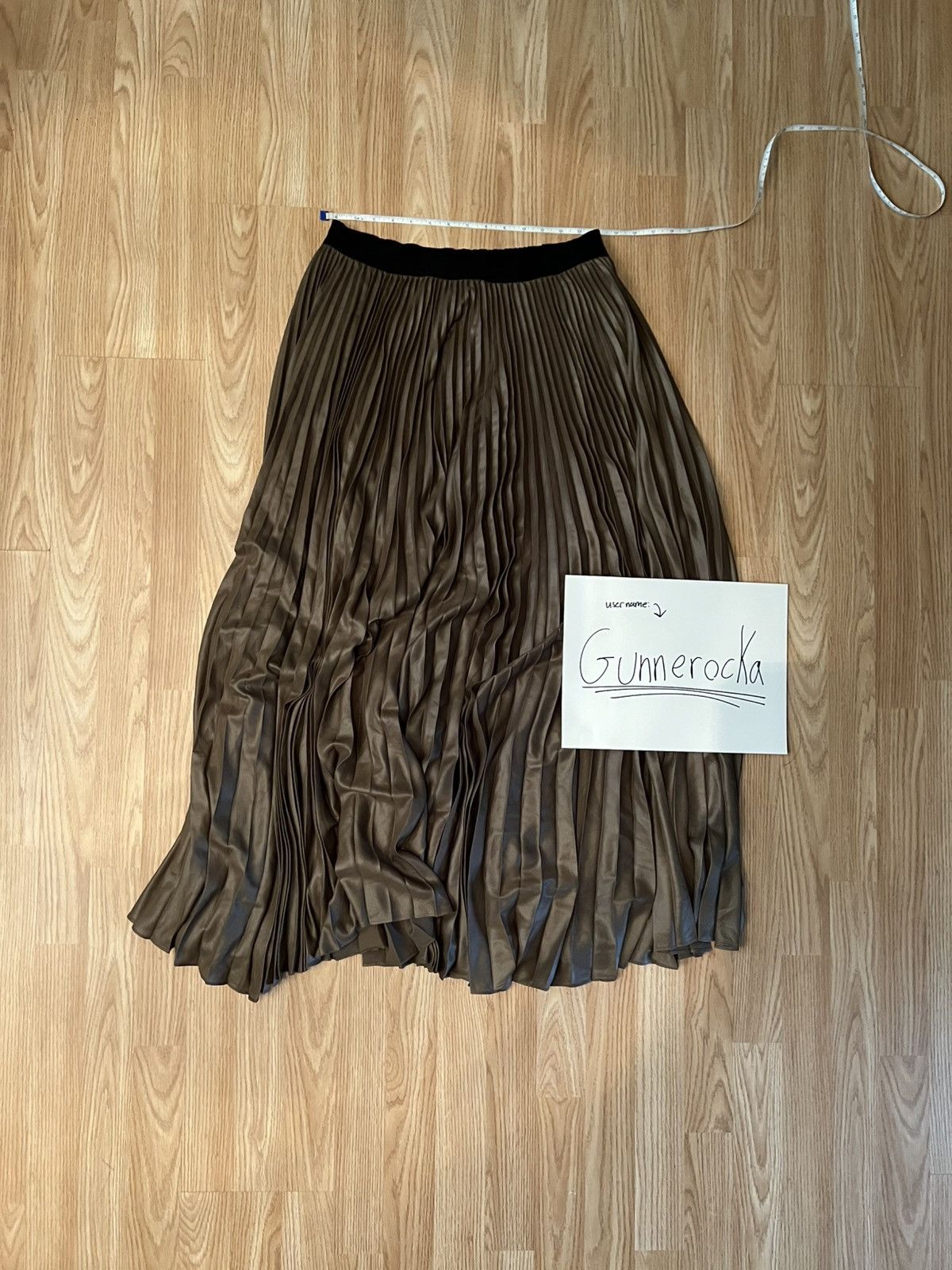 Bcbgmaxazria BCBG Pleated Maxi Skirt Size 32" / US 10 / IT 46 - 2 Thumbnail
