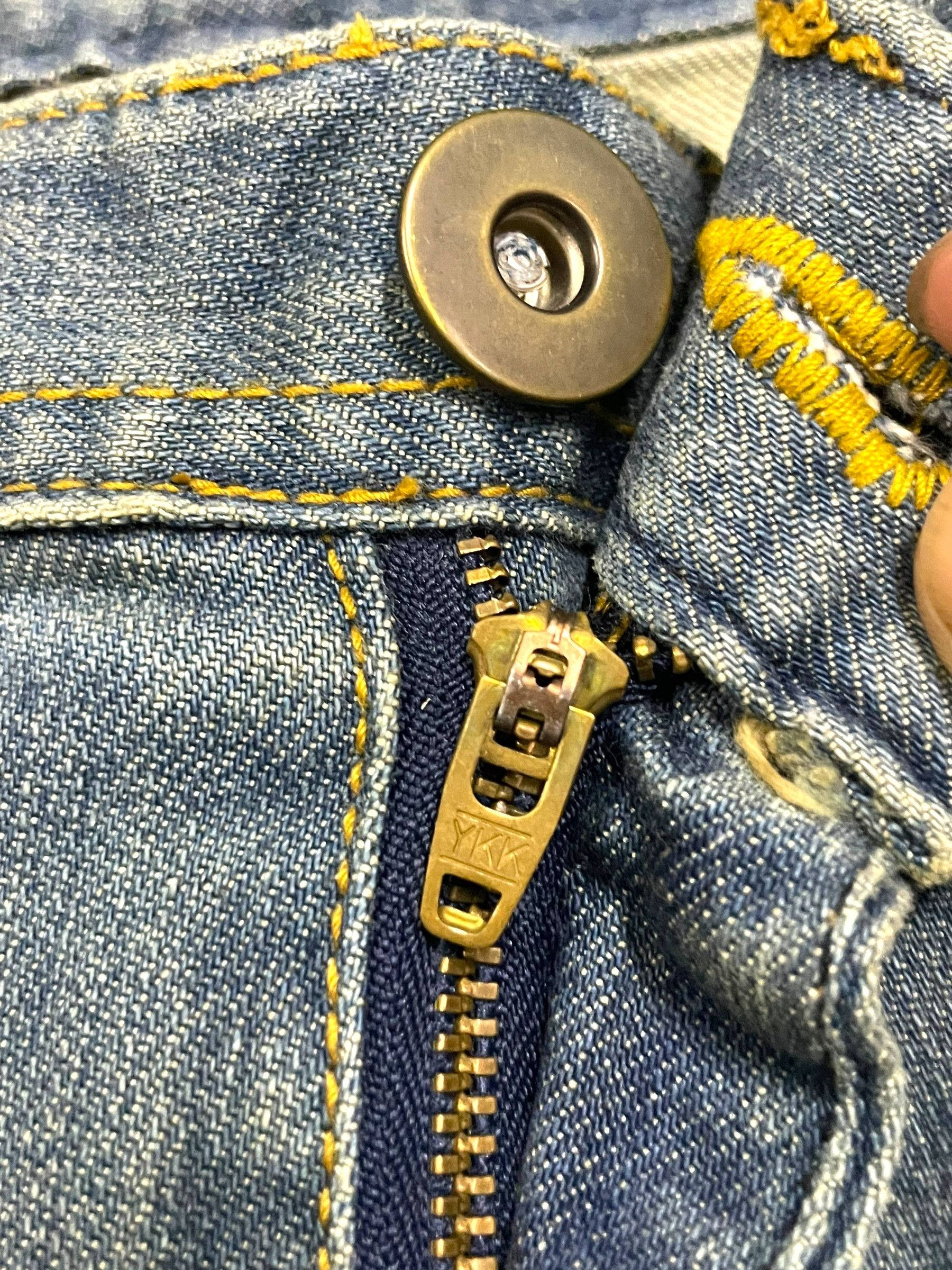Japanese Brand Vtg Japanese Crystal Beads Distressed Bootcut Frayed Jeans Size 28" / US 6 / IT 42 - 12 Thumbnail