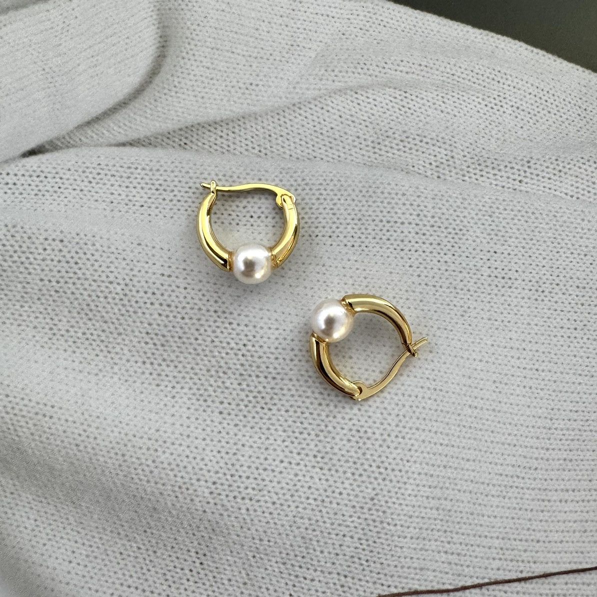 Other White Pearl Gold Hoop Earrings for Women,Pearl Earrings Size ONE SIZE - 2 Thumbnail