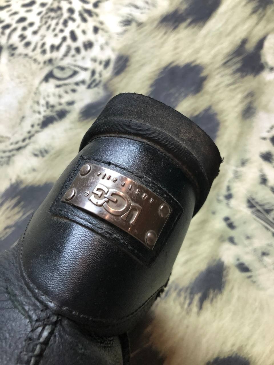 Ugg UGG Classic Short Leather boots. Size US 9 / IT 39 - 13 Thumbnail