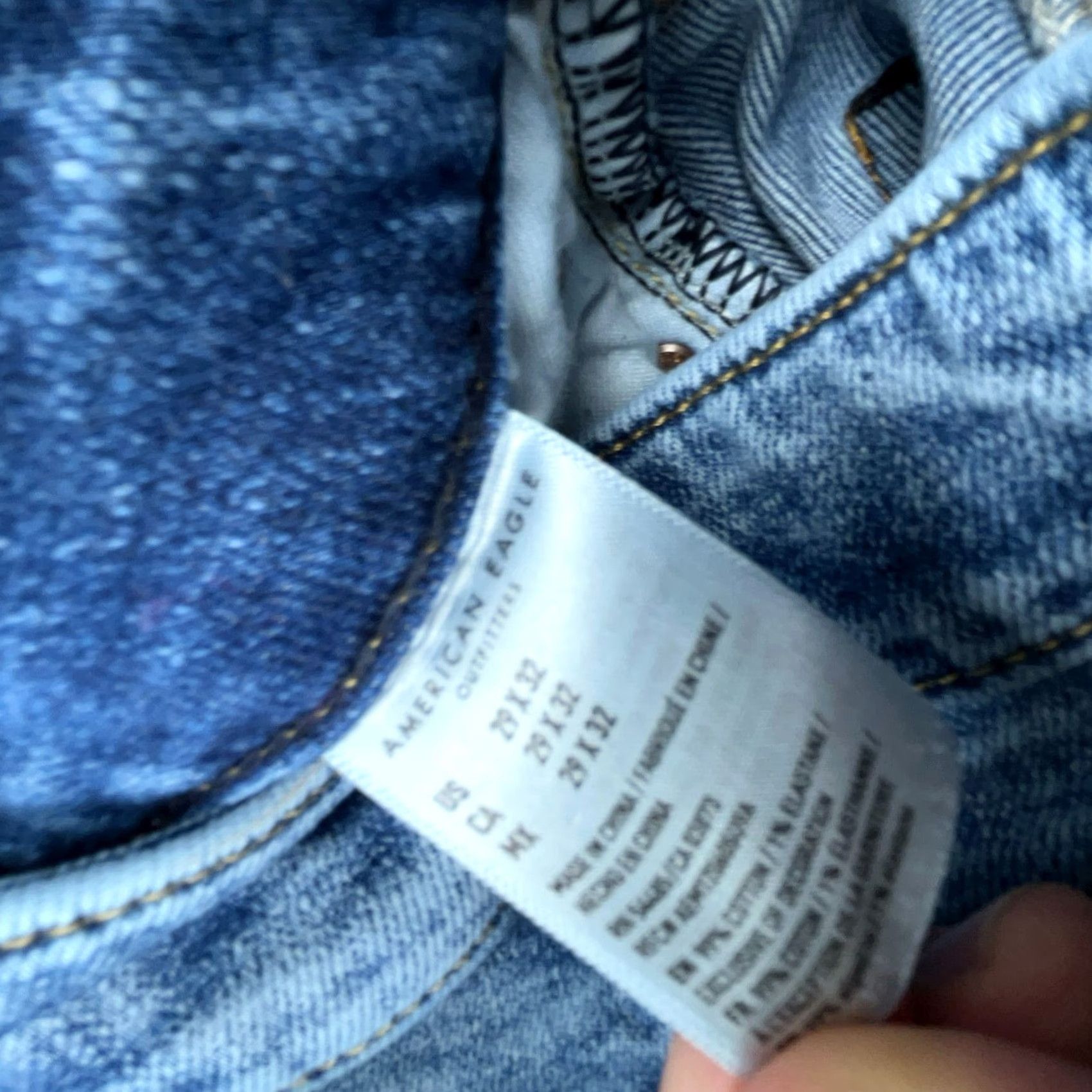 American Eagle Outfitters American Eagle Outfitters Jeans Men 29x32 Skinny Fit Distressed 5-Pocket Denim Blue Medium Wash Logo Belt Loops Zipper Size US 29 - 5 Thumbnail