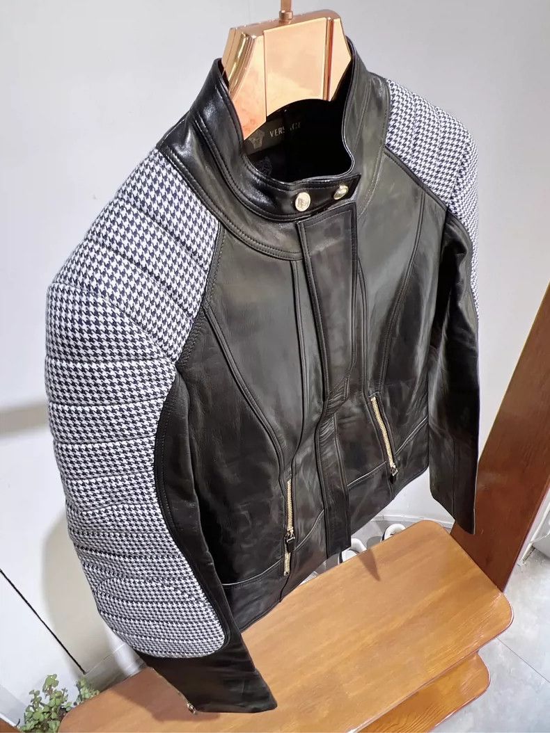 Versace Versace Women's jacket jacket is short Size S / US 4 / IT 40 - 3 Thumbnail