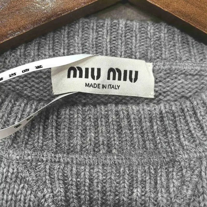 Miu Miu Miu Miu Gray Cropped Sweater for Women . Size L / US 10 / IT 46 - 4 Thumbnail