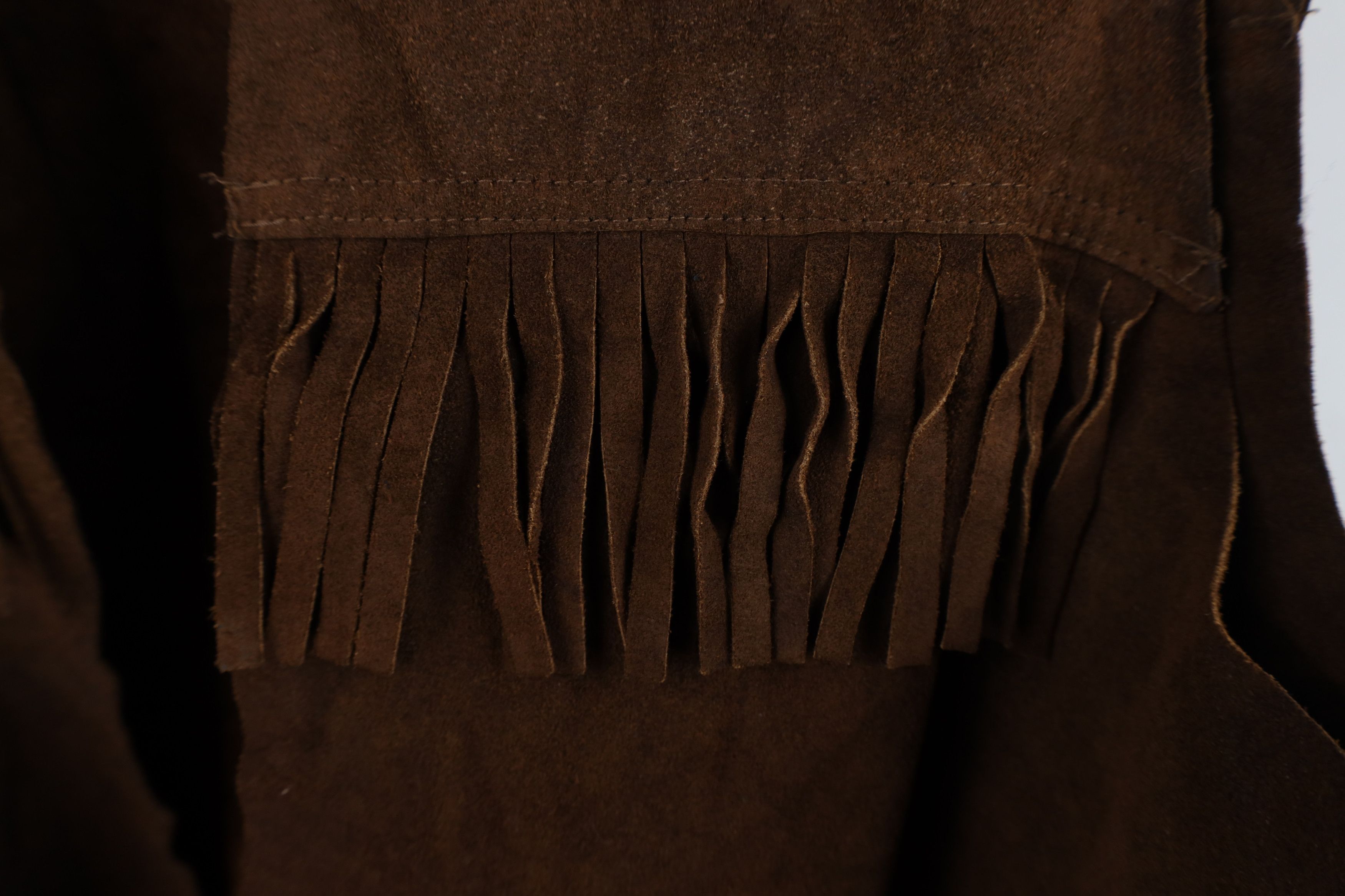 Vintage Vintage 60s 70s Boho Chic Belted Fringed Suede Leather Vest Size L / US 10 / IT 46 - 7 Thumbnail