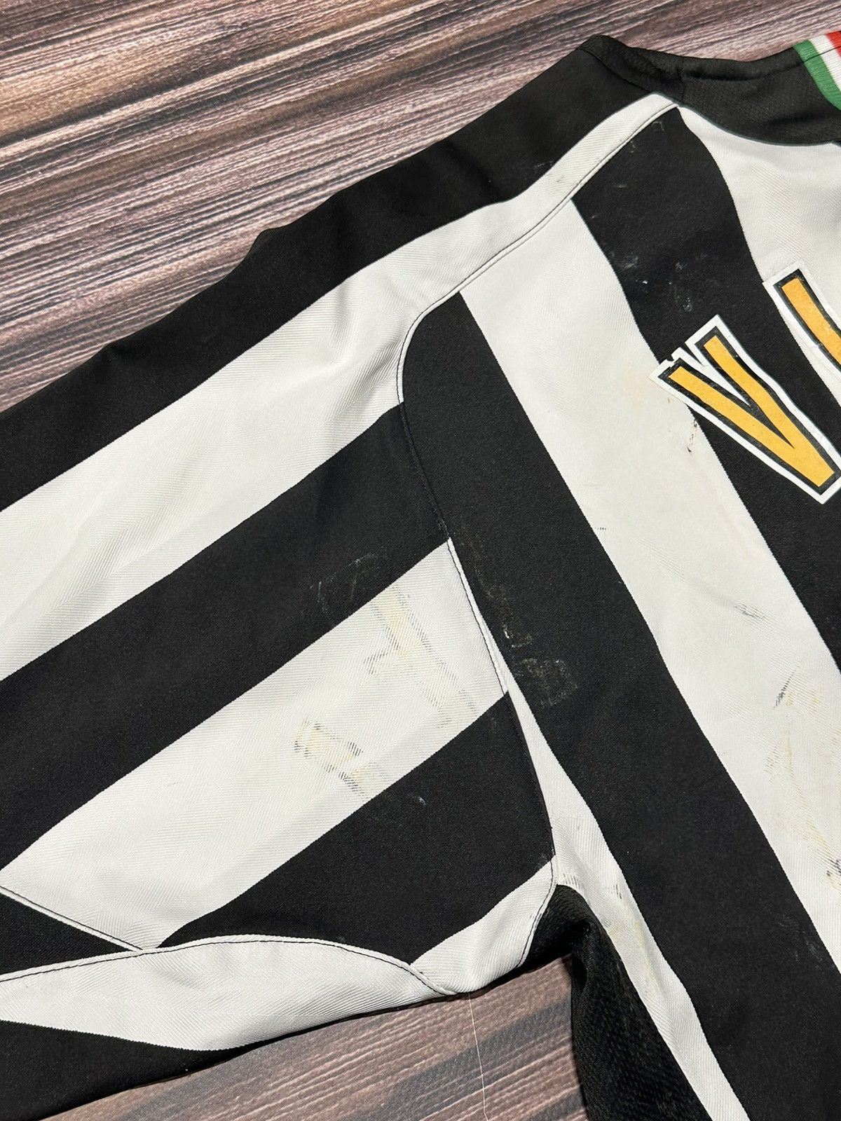 Nike × Vintage Vintage Soccer Jersey Juventus 2005-2006 Veira❗️ Size US L / EU 52-54 / 3 - 12 Thumbnail