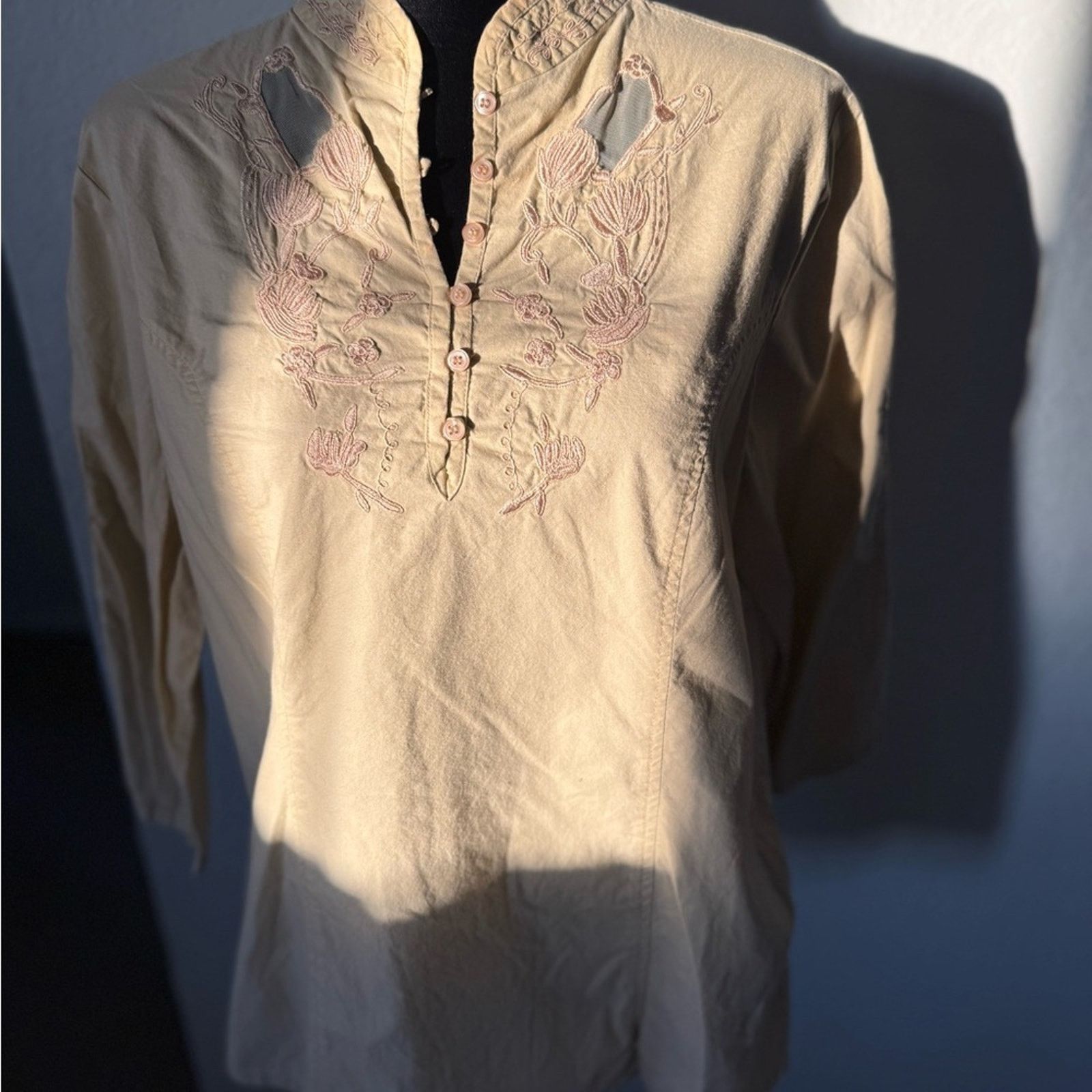 Miles New York Embroidered Beige Women Cotton Blouse peek a boo mesh Size XL / US 12-14 / IT 48-50 - 1 Thumbnail