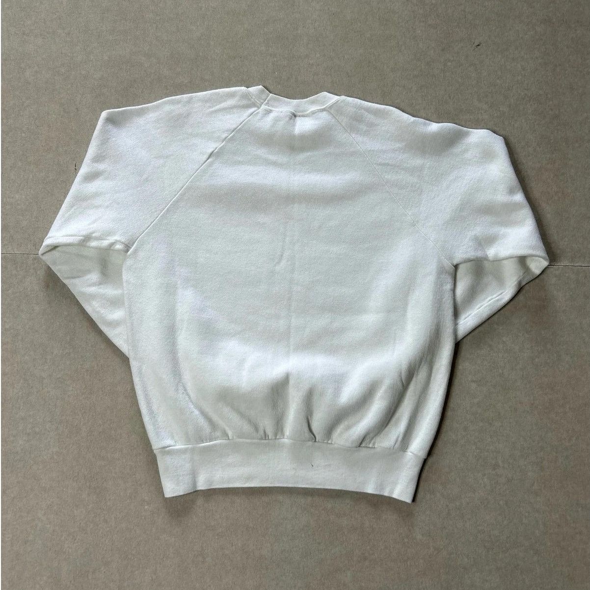 Vintage 90s Vintage James Taylor White Crewneck Size L Size US L / EU 52-54 / 3 - 3 Thumbnail