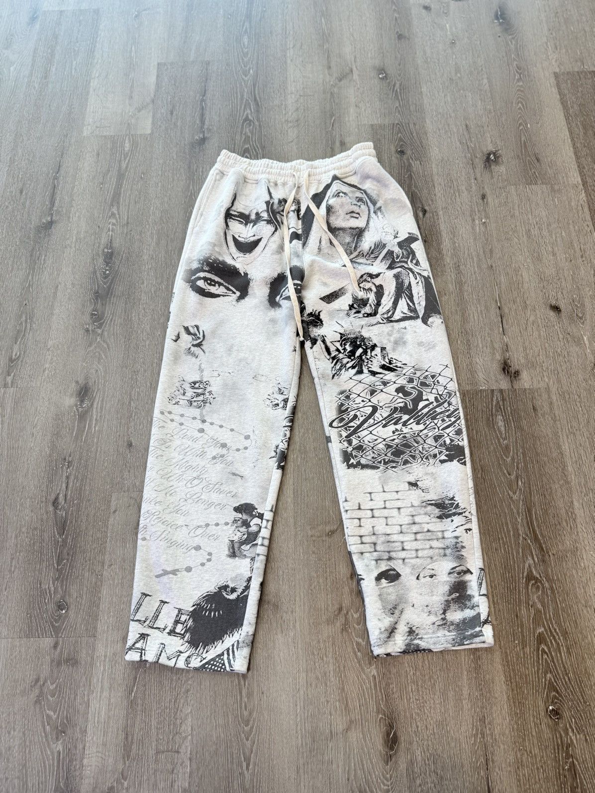 Vale Vale "War is Over" Sweatpants Size US 32 / EU 48 - 1 Thumbnail