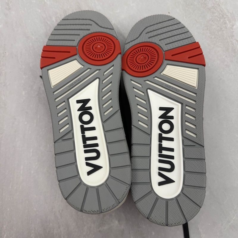 Louis Vuitton Louis Vuitton Low-Top Fashion Sneakers for Men and Women -2 Size US 7.5 / EU 40-41 - 4 Thumbnail