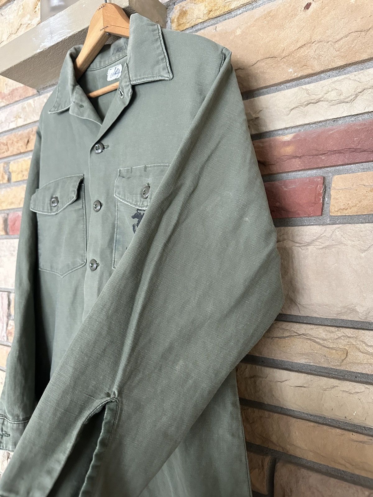 Vintage Vintage 70s USMC Stencil OG-107 Sateen Utility Shirt P64 Size US M / EU 48-50 / 2 - 4 Thumbnail