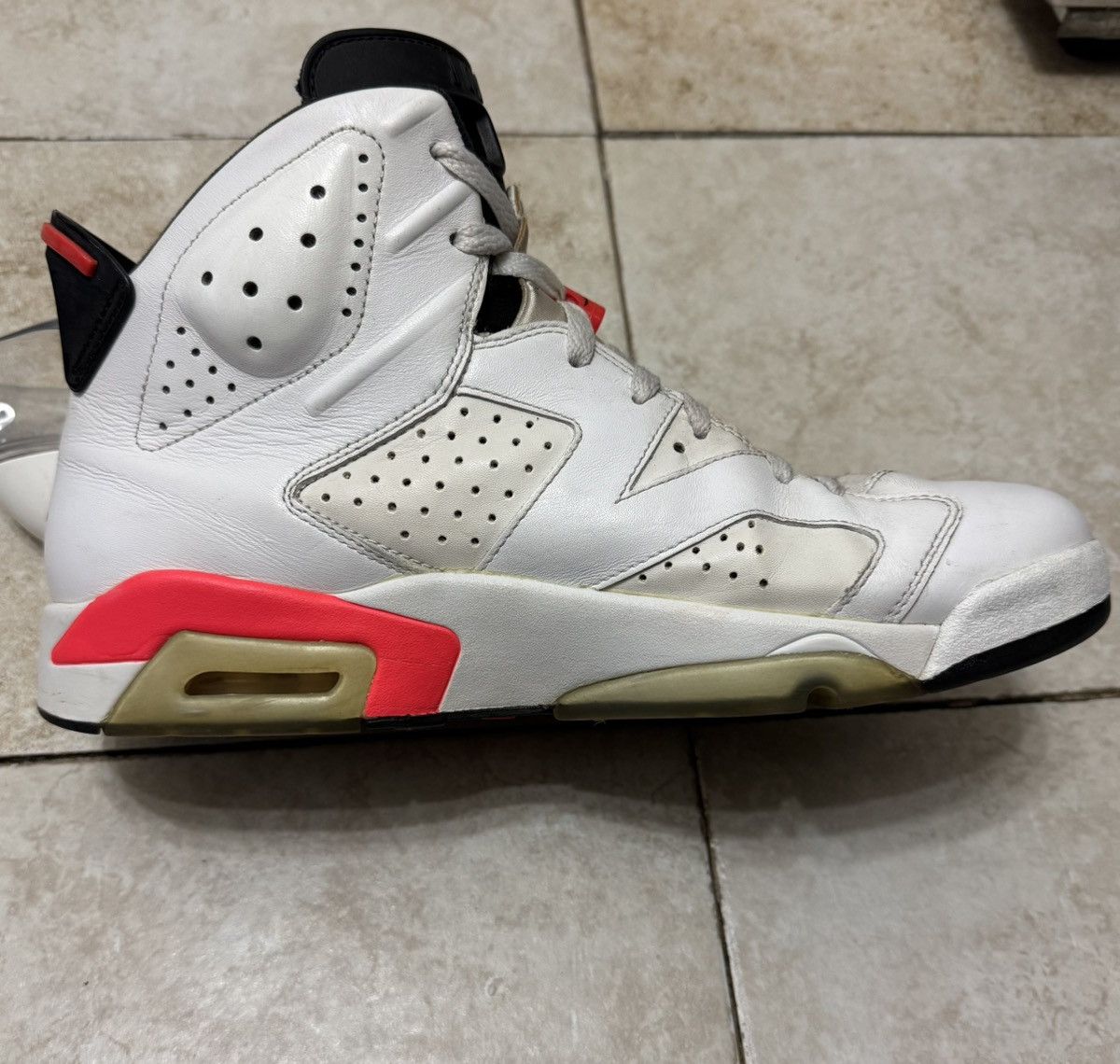 Jordan Brand × Nike Jordan 6 Retro “White Infrared” Size US 10.5 / EU 43-44 - 6 Thumbnail
