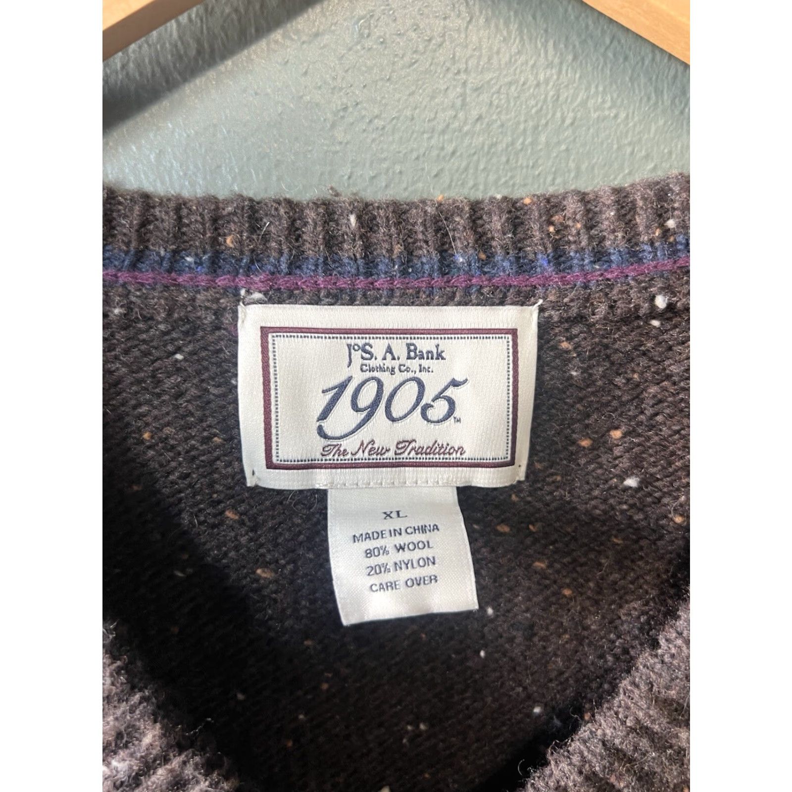 Jos. A. Bank Jos. A. Bank Sweater Mens XL Brown Wool Argyle Pullover V-Neck Casual Preppy All Seasons Regular Fit Size US XL / EU 56 / 4 - 3 Thumbnail