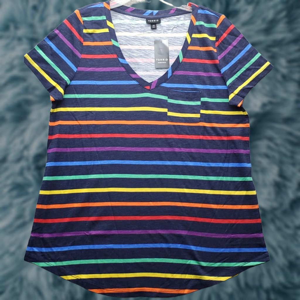 Torrid Torrid T Shirt Womens 00 Multicolor Striped Deep V Neck We Swear By The Fit Round Hem Shirt Womens 00 Multicolor Striped V-Neck Size XXS / US 00 / IT 34 - 1 Thumbnail