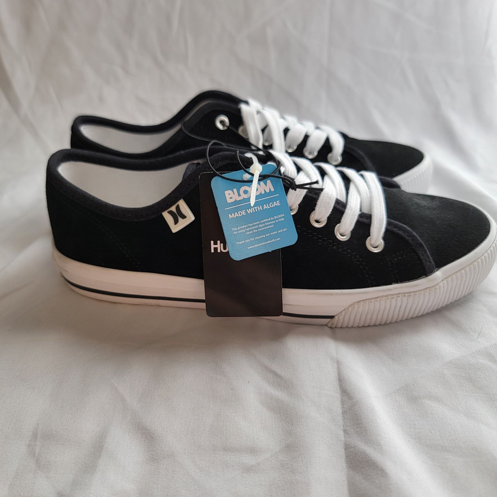 Hurley Hurley Black Suede Low Top Sneakers Size 7.5 Size US 7.5 / IT 37.5 - 9 Thumbnail