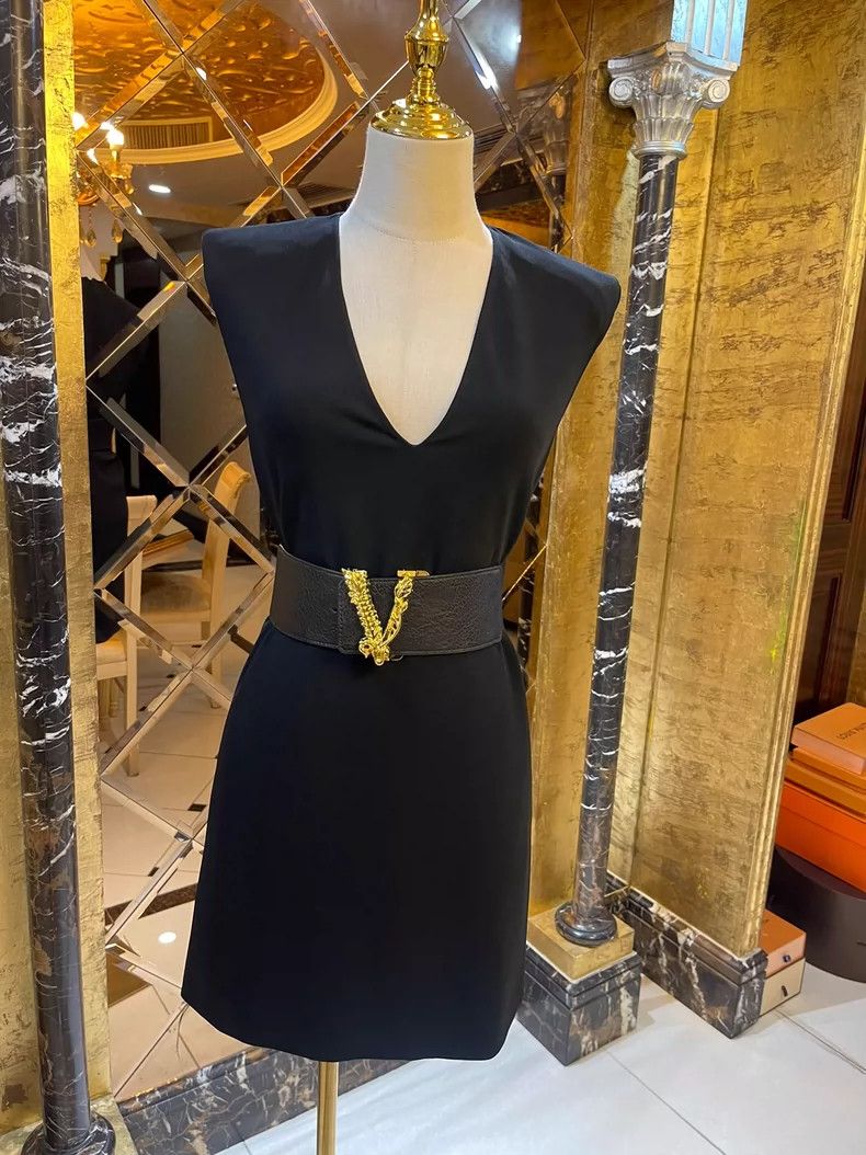 Versace Versace Three-dimensional shoulder pad dress Size M / US 6-8 / IT 42-44 - 4 Thumbnail