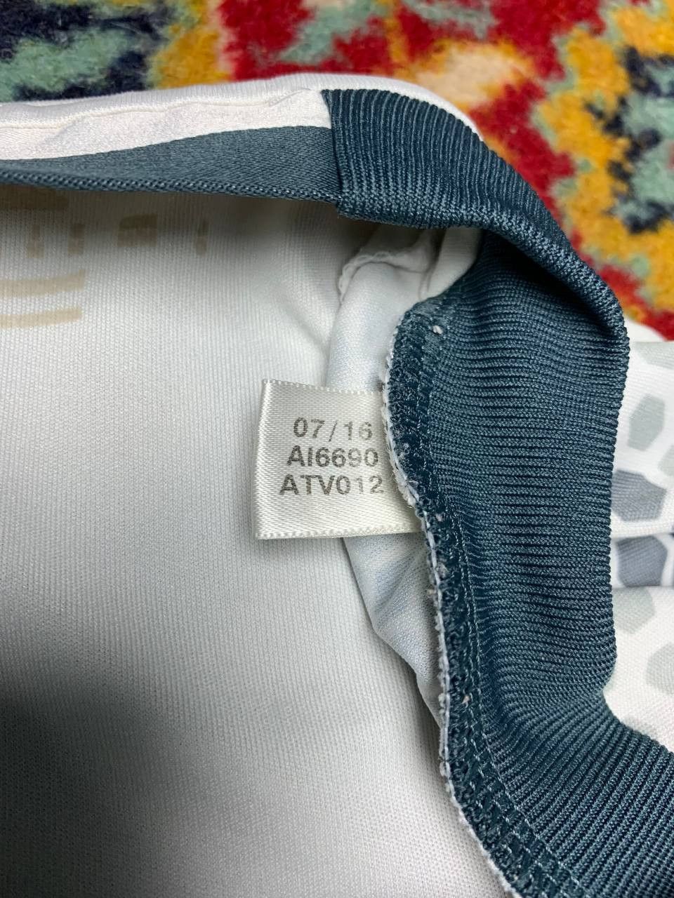 Adidas MANCHESTER UNITED 2016 2017 AWAY FOOTBALL SHIRT JERSEY Size US M / EU 48-50 / 2 - 5 Thumbnail