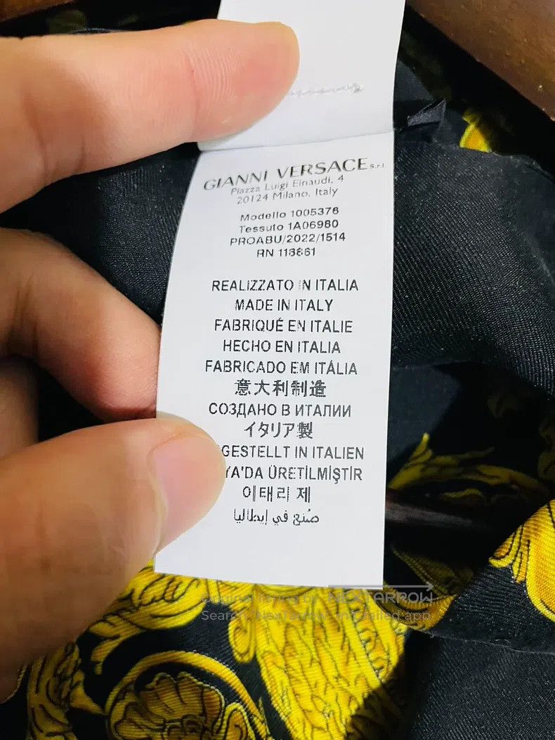 Versace Versace Silk shirt top black gold Size US XXL / EU 58 / 5 - 8 Thumbnail