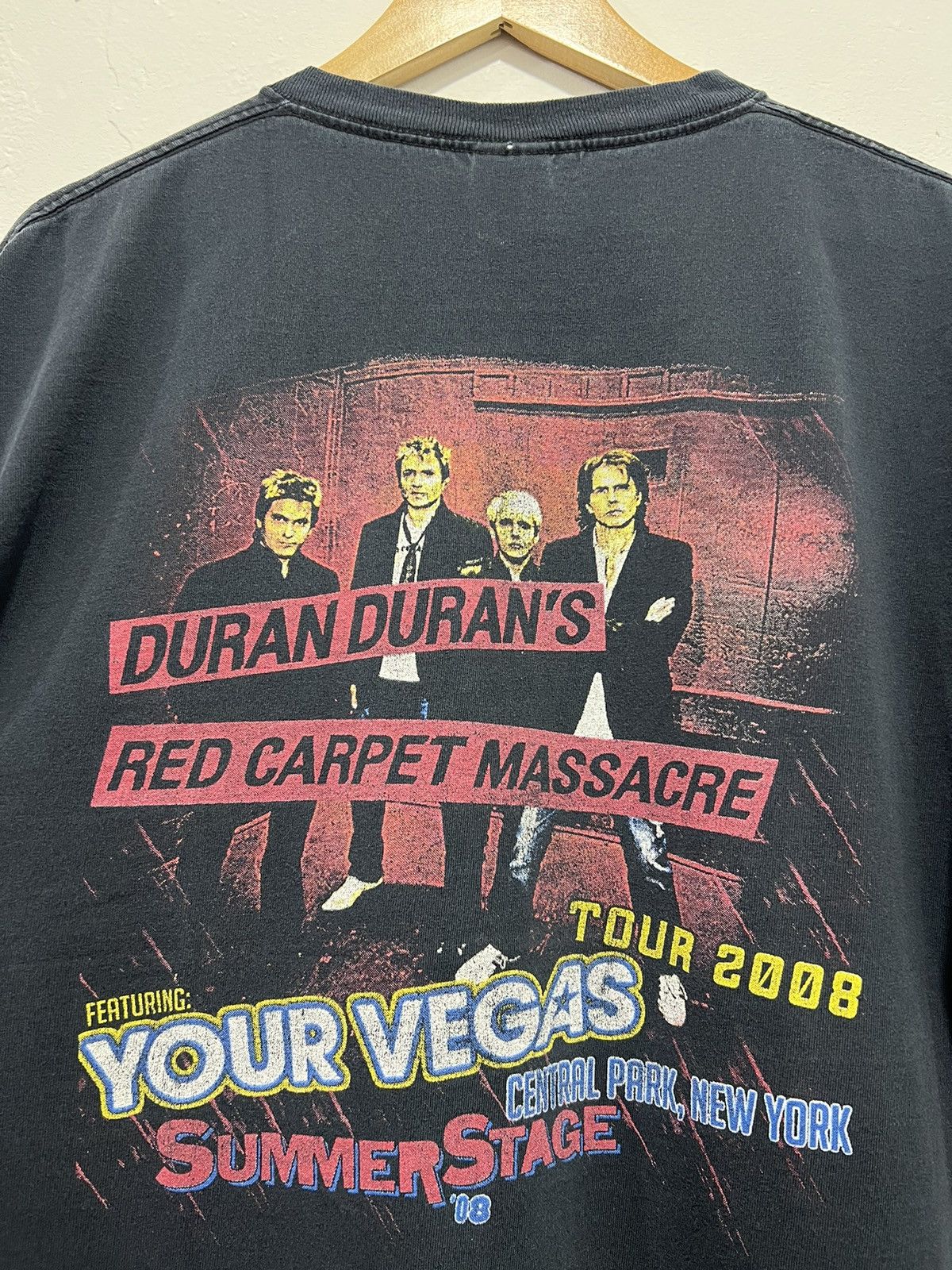 Band Tees × Vintage Vintage Duran Duran’s ‘Red Carpet Massacre’ Tour Tshirt Size US L / EU 52-54 / 3 - 5 Thumbnail
