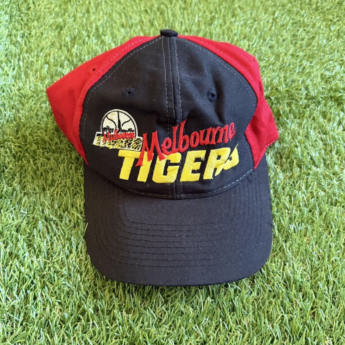Vintage Vintage Melbourne Tigers Snapback Australia NBL 90s TCC Size ONE SIZE - 1 Thumbnail