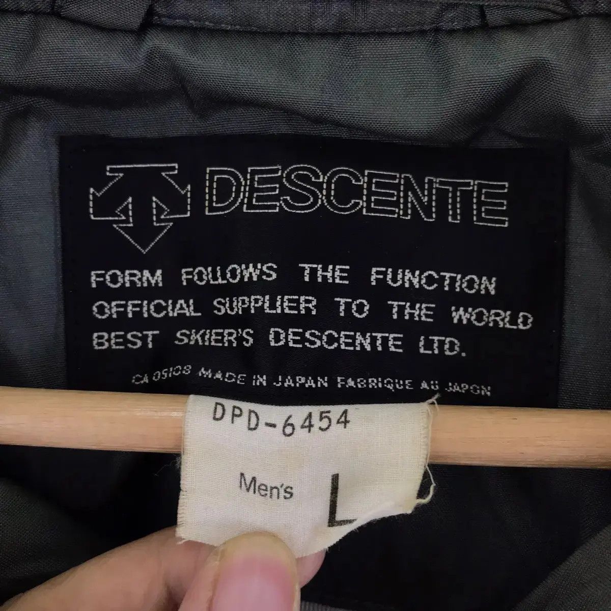 Descente Vintage DESCENTE JAPAN SKIER All Terrain Tactical Ski Jacket Size US L / EU 52-54 / 3 - 7 Thumbnail