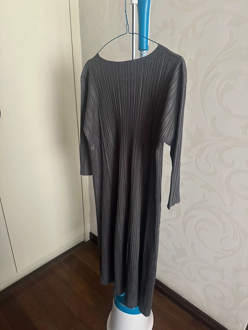 Issey Miyake Issey Miyake size:3 Dark grey pleated long-sleeved shirt Size M / US 6-8 / IT 42-44 - 2 Thumbnail